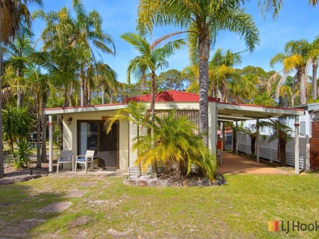 Prime Wairo Beach Holiday Park Location…. Pet Friendly, Beach Access, Sleeps 8!