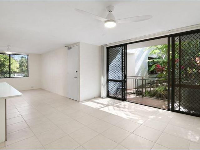 Prime Walk Up Complex in Broadbeach – Ground Floor Apartment