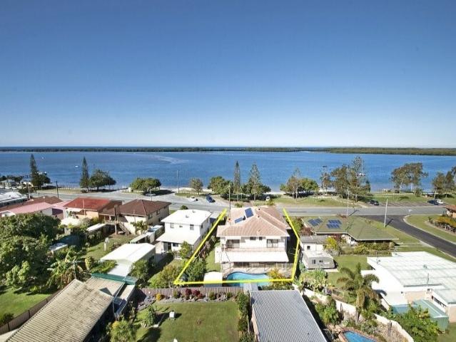 Prime waterfront Golden Beach location 3 Bedroom Renovated Home