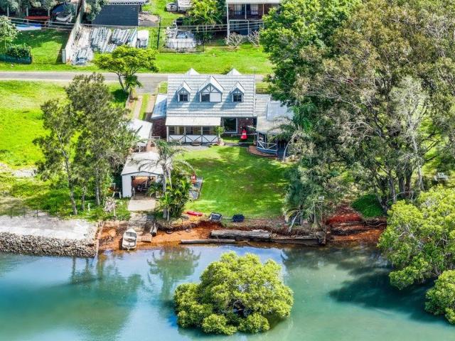 Prime Waterfront Living Your Dream Lifestyle Awaits!