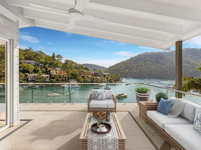 Prime Waterfront Sanctuary