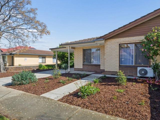 Prime Woodville Opportunity: Low Maintenance Living in a Blue Chip Location