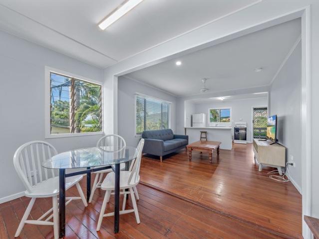 Prime Airlie Beach Location | Spacious 2 Bedroom Apartment with Ocean Views