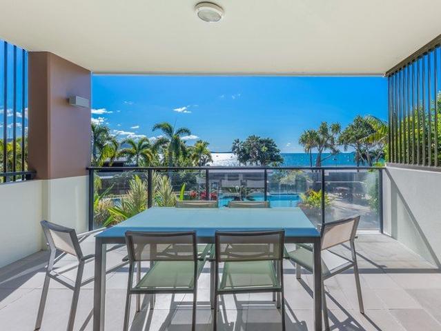 Prime Apartment, View And Location, Doesn't Get Much Better!