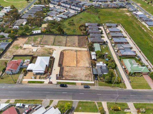 Prime Ballarat Opportunity: Ready to Build Blocks Near Lake Esmond