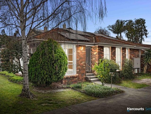 Fully Renovated Smart Home in a Prime Hampton Location