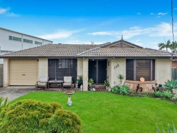 AUCTION 27TH JUNE ON SITE 11AM Prime Beachside Opportunity with Lifestyle, Land & Future Potential