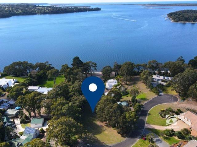 PRIME BLOCK WITH BANCROFT BAY VIEWS