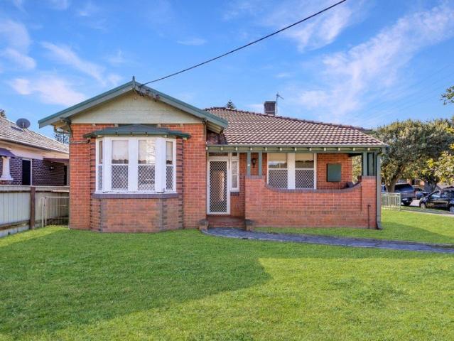 Prime Blank Canvas with Rare Dual Street Access