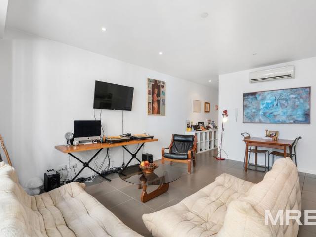 Prime Brunswick East living