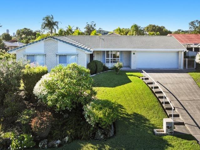 PRIME BURLEIGH WATERS OPPORTUNITY IN TIGHTLY HELD CUL DE SAC