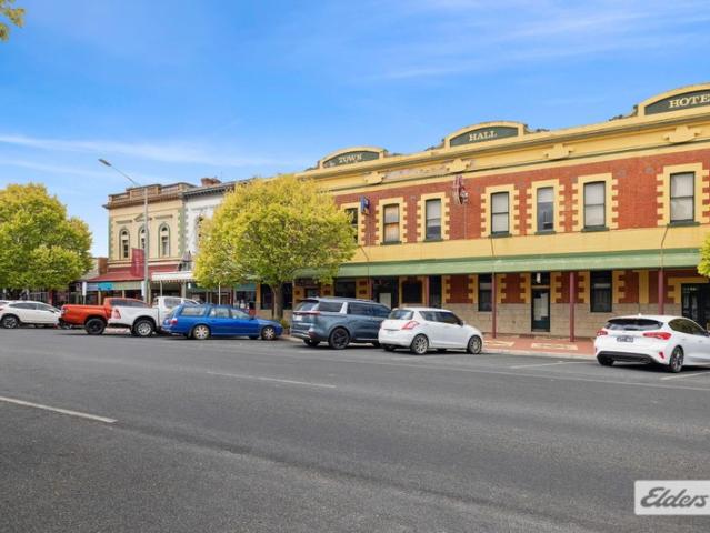 Prime Café/Bar Opportunity in the Heart of Stawell