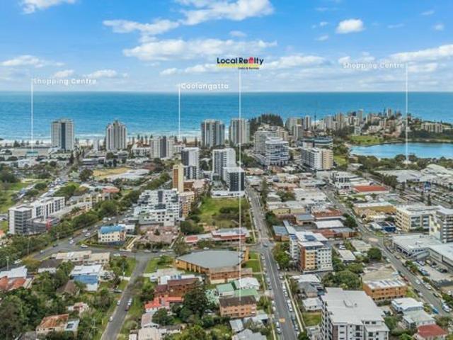 Prime CBD Living in a Boutique Building