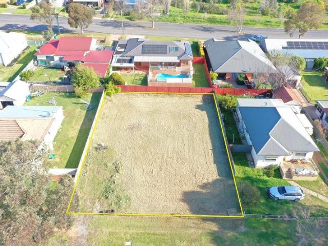 Prime Central Landholding with Outstanding Potential