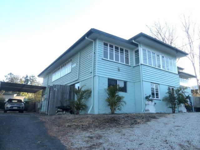 Central Location Large Home Granny Flat Pool & Room To Expand