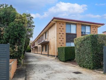 Apartment for sale in South Australia - Parking