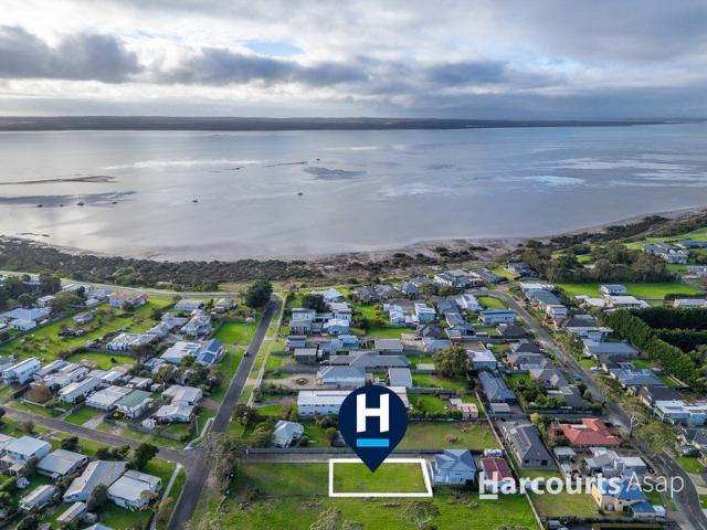 Prime Coastal Opportunity Metres to the Esplanade with Future Water Views