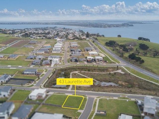 Prime Coastal Land Opportunity in Island View Estate