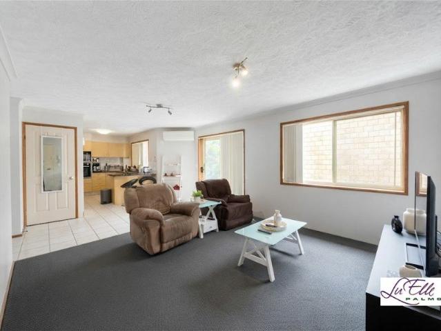 Prime Coastal Living & Incredible Convenience Ground Floor 2Bed2bath Apartment