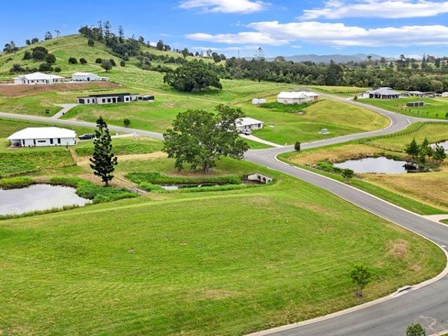 Prime Corner Acreage Fully Titled and Build Ready