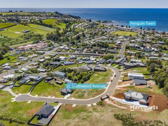 Prime Corner Block in Sought After Penguin