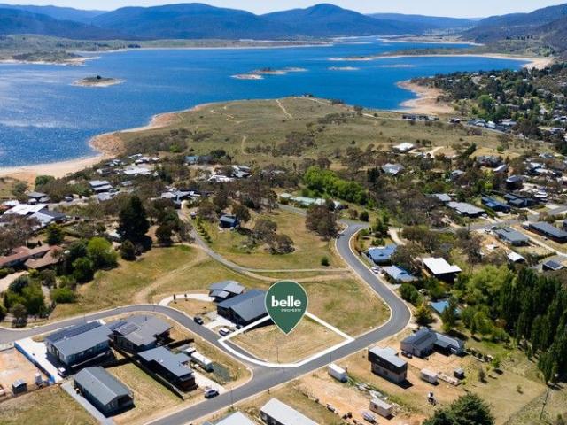 Prime Corner Block, Potential Lake & Mountain Views, Survey Report available!