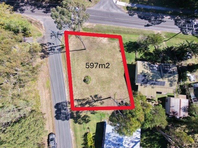 Prime Corner Block Walk to the Ferry & Bowls Club! Build Your Island Dream on Macleay Island