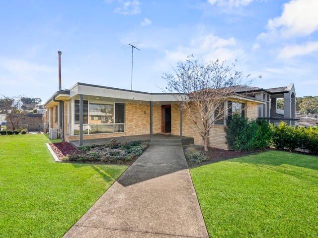 PRIME CORNER POSITION MOVE IN OR DEVELOPMENT READY