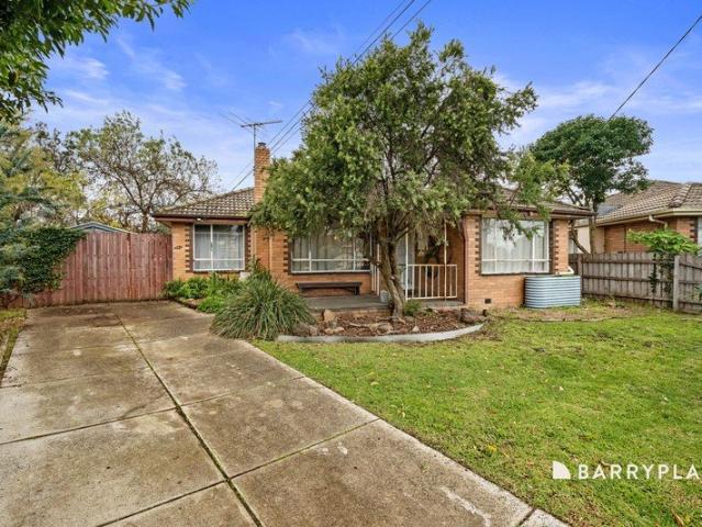 Prime Court Position on 991sqm Approx