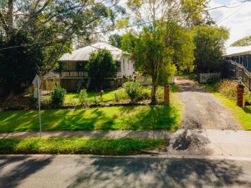 PRIME DEVELOPMENT OPPORTUNITY 1,371m² SPLITTER BLOCK IN BLACKSTONE!