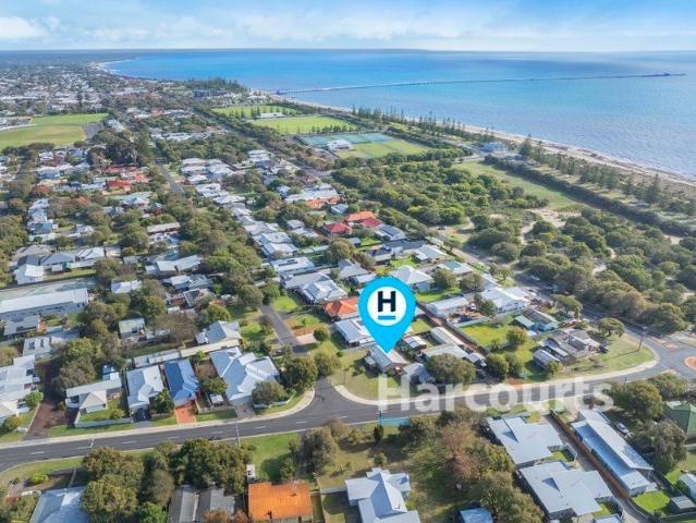 PRIME DEVELOPMENT OPPORTUNITY IN A HIGH PROFILE POSITION