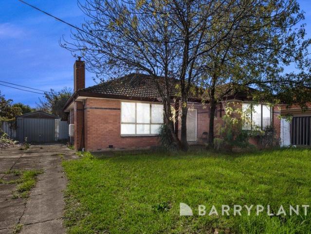 Prime Development Opportunity on a Massive 908m² Approx. Allotment