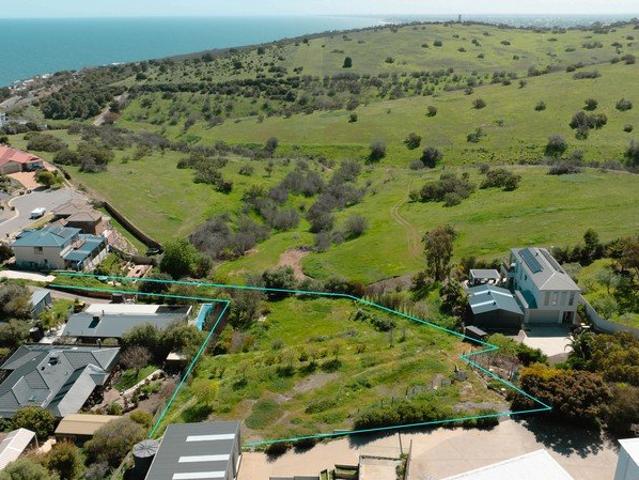 Prime Development Site of 2407m2 with Stunning Panoramic Views