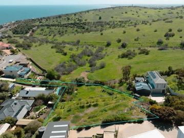 Prime Development Site of 2407m2 with Stunning Panoramic Views