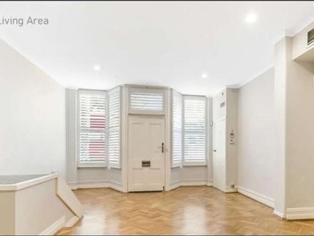 Prime Dual Level Terrace – Ideal Home Office Opportunity in Ultimo