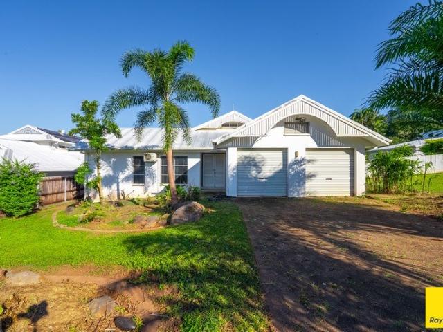 Prime Edge Hill Canvas Large Block, Pool & Endless Potential