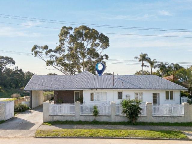Prime Elevated Development Site in Prestigious Woodbridge