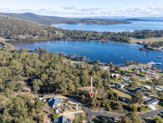 Prime Elevated Land with Views, Ready for Your Dream Escape to the Country!