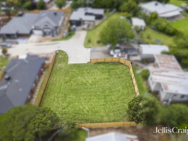 Prime elevated location with stunning mountain views