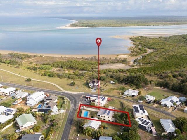 Prime Elliott Heads Property with Lifestyle & Development Appeal