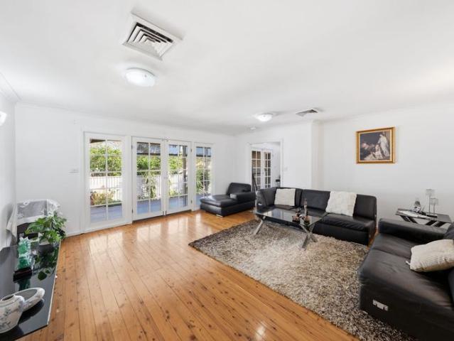 Prime Family Home with Self Contained Studio