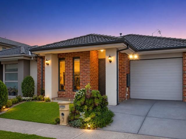 Prime Family Living Close to Every Convenience