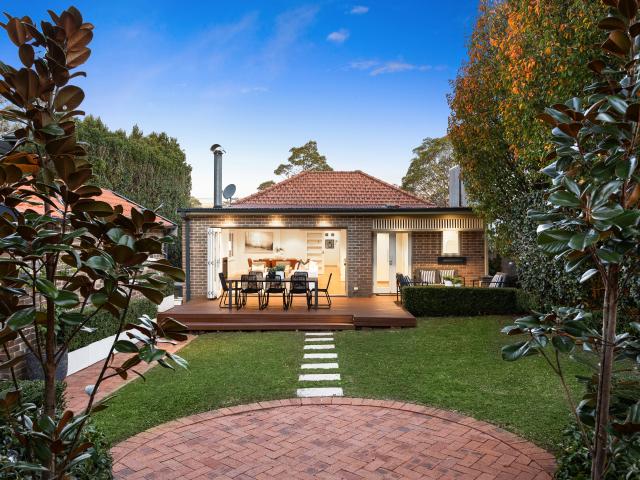 Prime family lifestyle close to Willoughby Park and High Street Shops