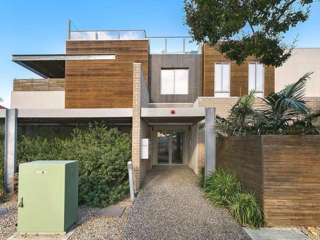 Prime Footscray Location with Spacious Courtyard