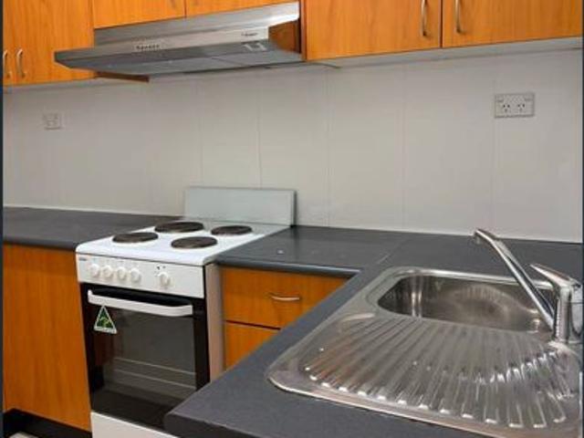 Prime Forest Lodge Location Spacious 4 Bedroom Unit