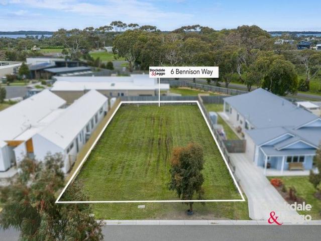 Prime Fully Serviced Vacant Land with 17m Frontage