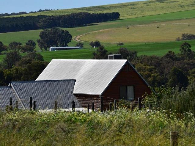 Prime Gingin Acreage, approved for subdivision. Valley and Brook views
