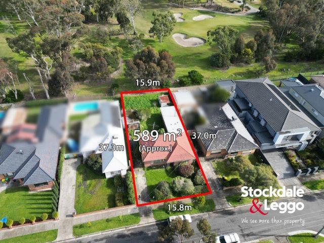 Prime Golf Course Opportunity on 589m² Approx