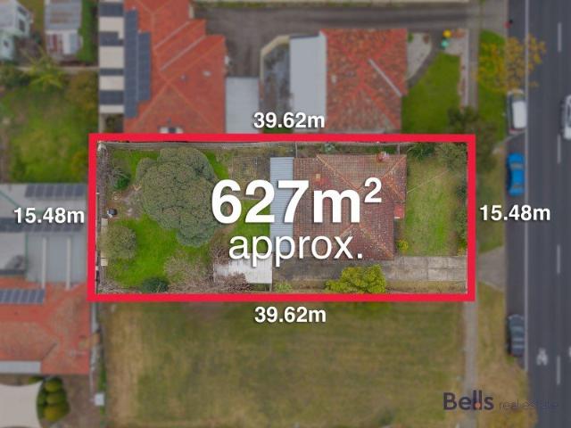 Prime GRZ1 Development Opportunity with Holding Income