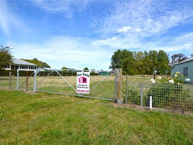 Prime Half Acre Block on the Edge of Town